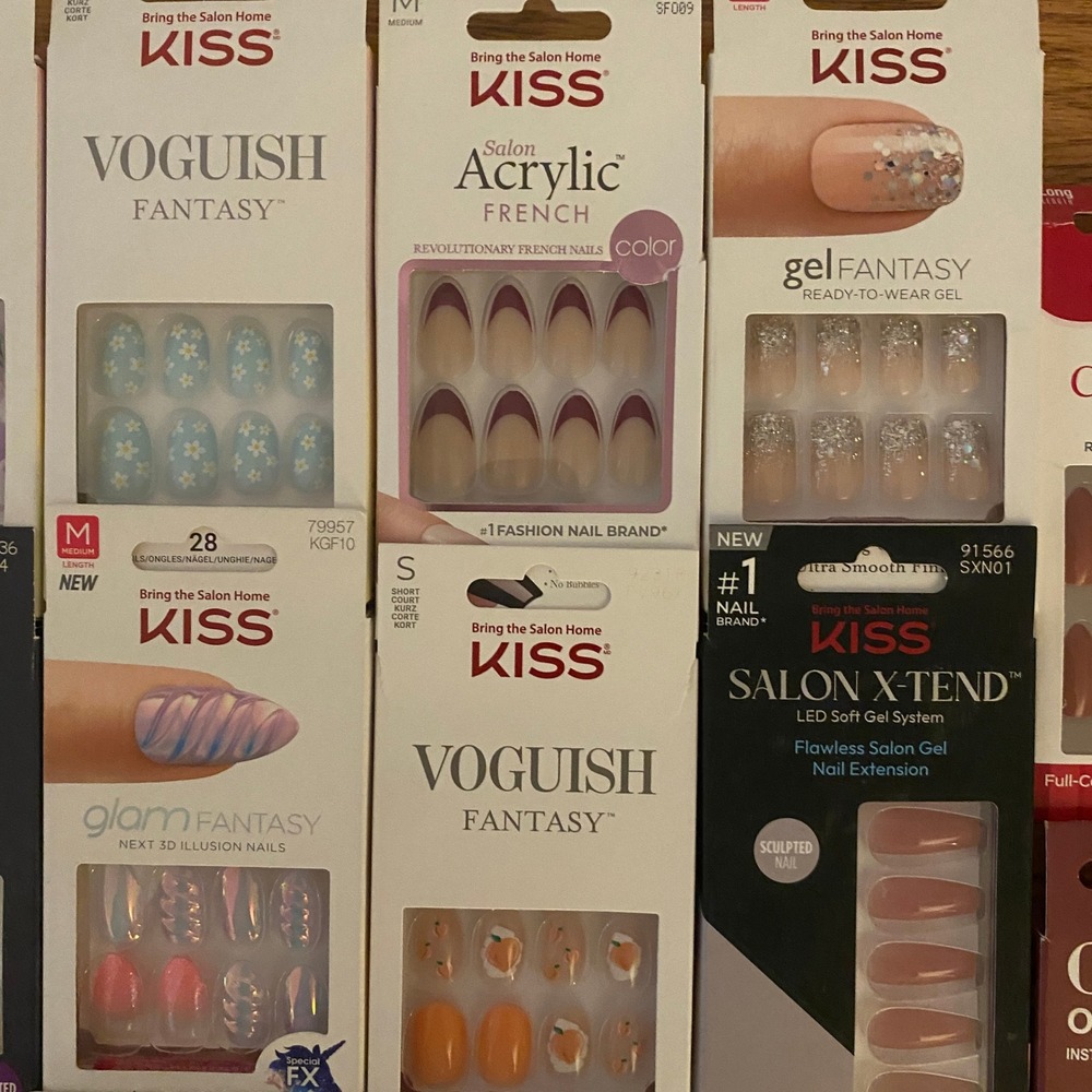 Kiss Nails Glue On Nails Bundle - Picture 3 of 7